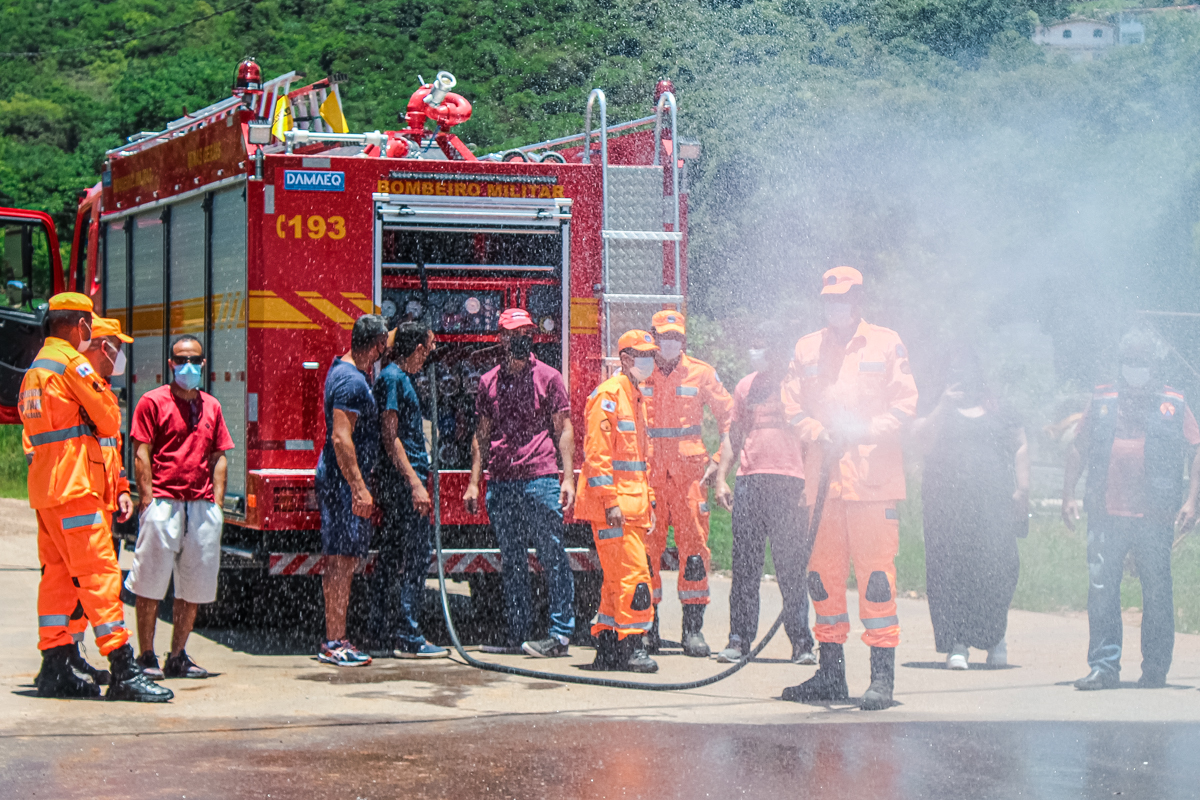 PMSB realizou entrega técnica de nova viatura do Corpo de Bombeiros